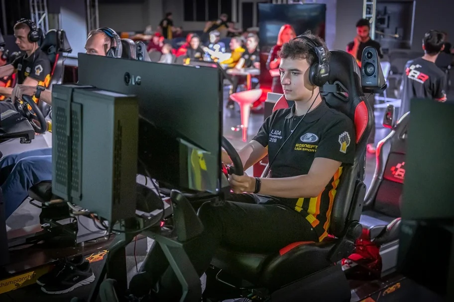 Золото наше: как тверской спортсмен получил титул самого быстрого кибергонщика России