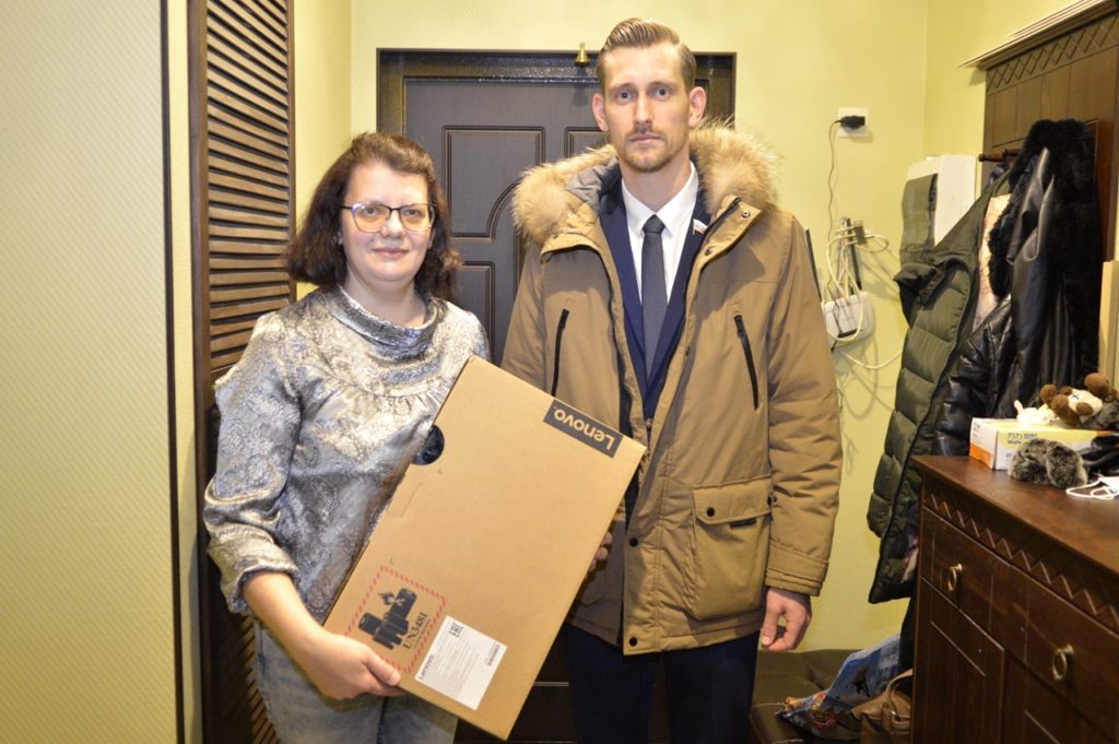 Депутаты Заксобрания Тверской области исполнили желания детей Депутаты Заксобрания Тверской области исполнили желания детей