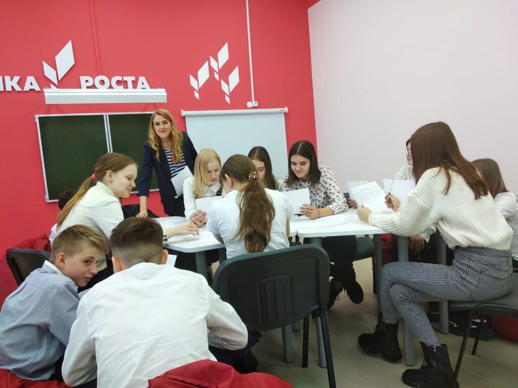 3D-принтер, квадрокоптеры и шлем виртуальной реальности появились в лихославльской школе 3D-принтер, квадрокоптеры и шлем виртуальной реальности появились в лихославльской школе