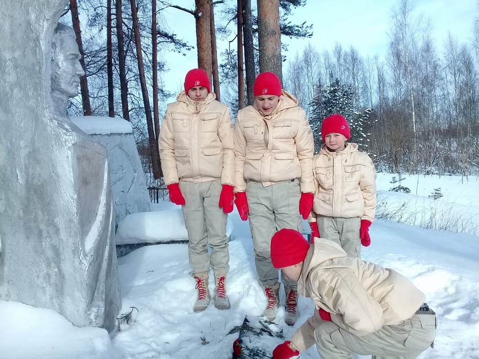 Юнармейцы из Сандово почтили память героев