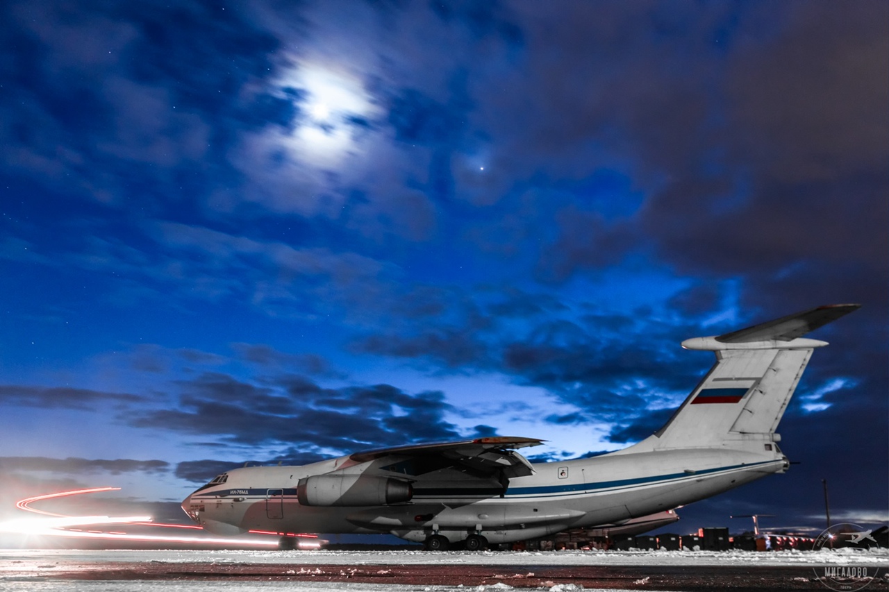 Как выглядит ночная Тверь из кабины пилота