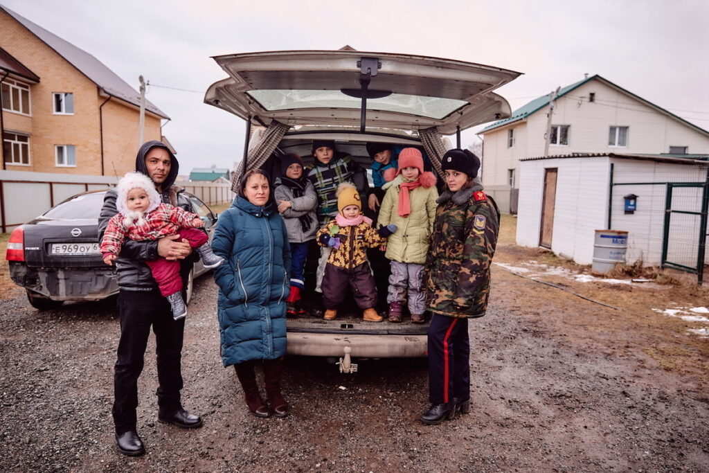 56 многодетных семей Тверской области получили сертификат на покупку автомобиля новости твери