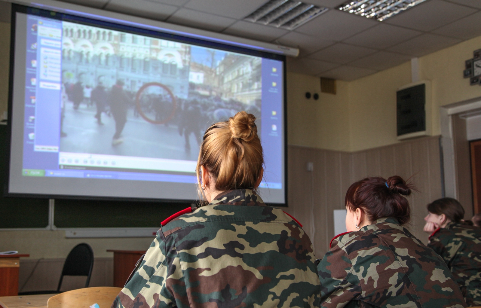 В Твери для кадетского класса прошёл урок по преступлениям и наказаниям несовершеннолетних новости твери и тверской области