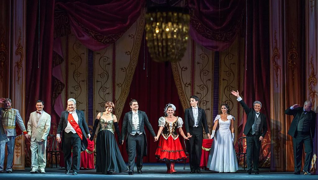 «Петербургская оперетта» снова привезет в Тверь «Сильву»