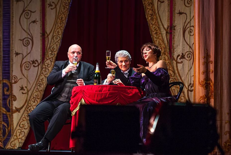 «Петербургская оперетта» снова привезет в Тверь «Сильву»