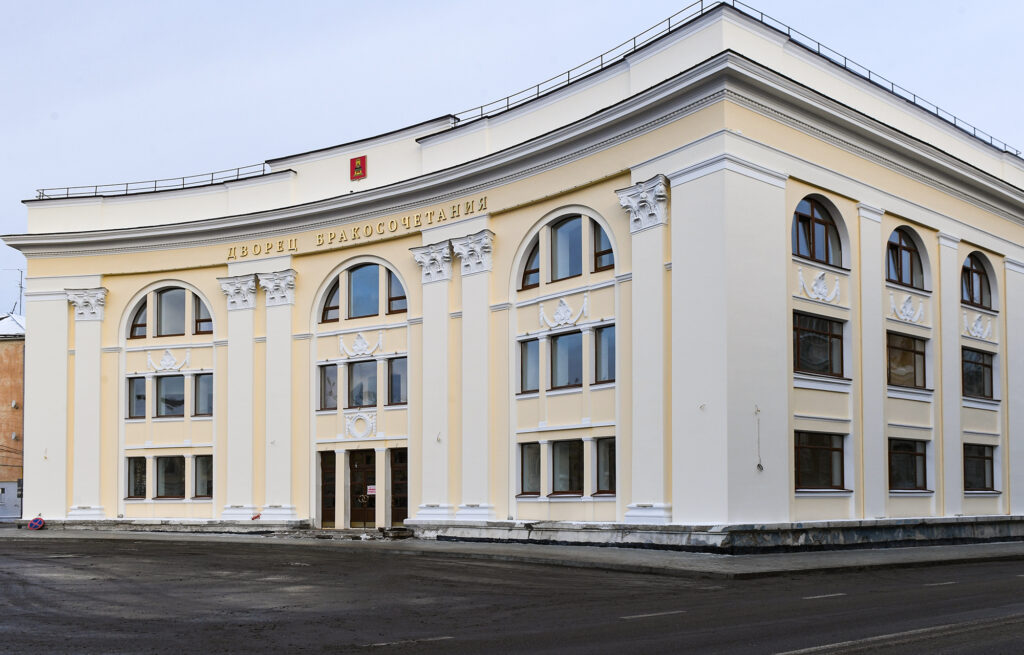 Игорь Руденя проверил ремонт здания нового Дворца бракосочетания Тверской области тверские новости тверь сегодня