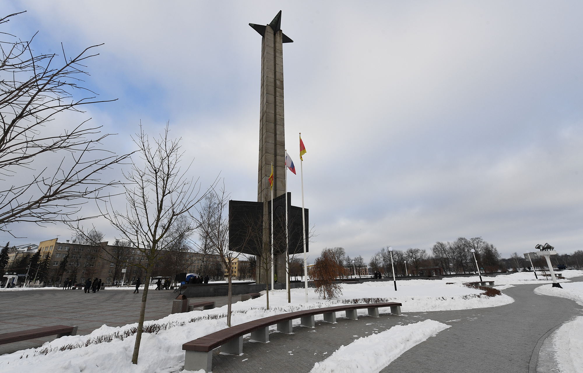 Губернатор Игорь Руденя возложил цветы к Обелиску Победы в день 78-й годовщины разгрома фашистов под Сталинградом