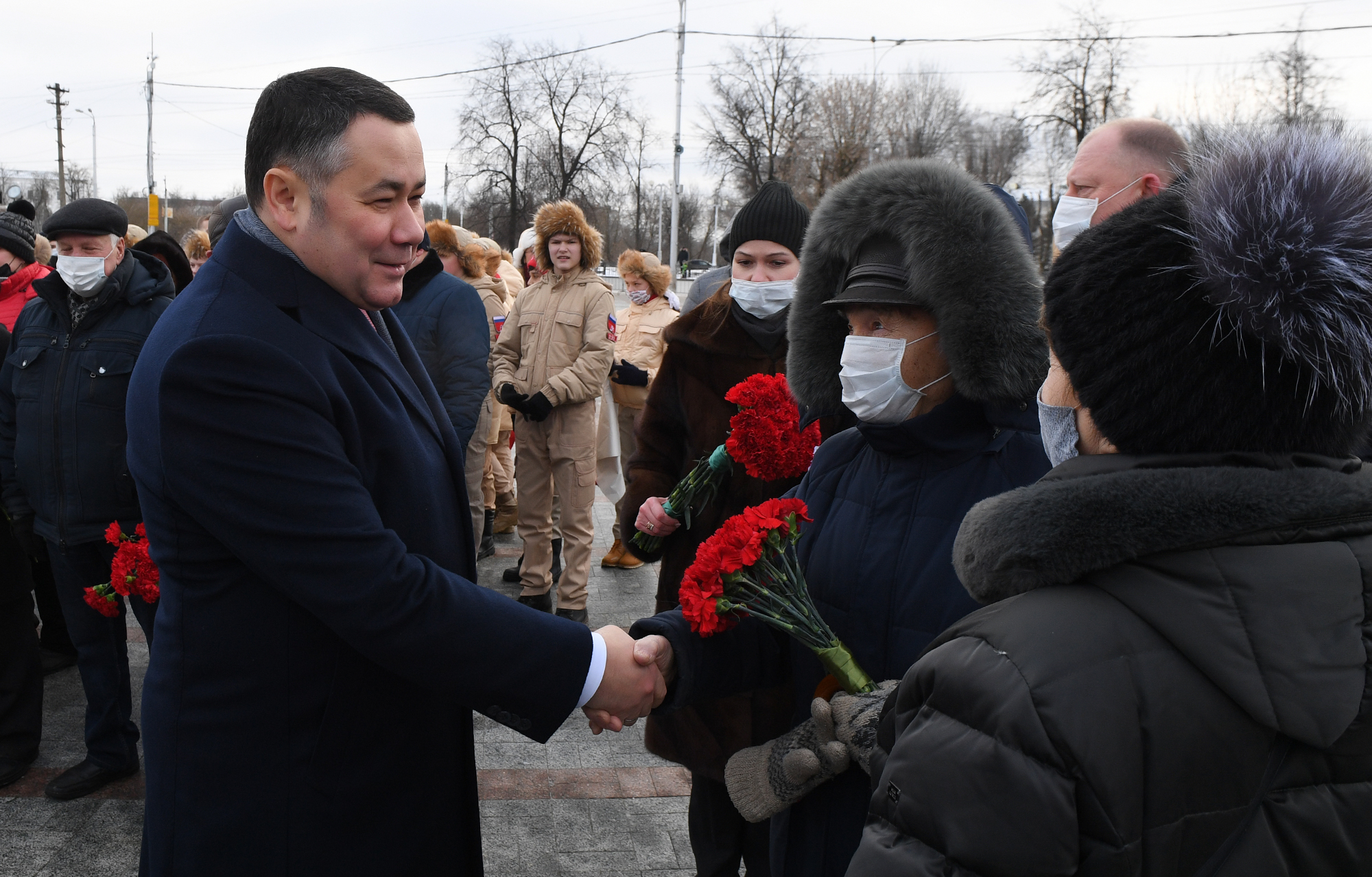 Губернатор Игорь Руденя возложил цветы к Обелиску Победы в день 78-й годовщины разгрома фашистов под Сталинградом