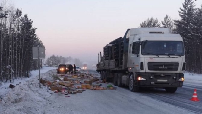 В Тверской области мужчина на автопоезде протаранил машину, водитель которой вскоре погиб В Тверской области мужчина на автопоезде протаранил машину, водитель которой вскоре погиб