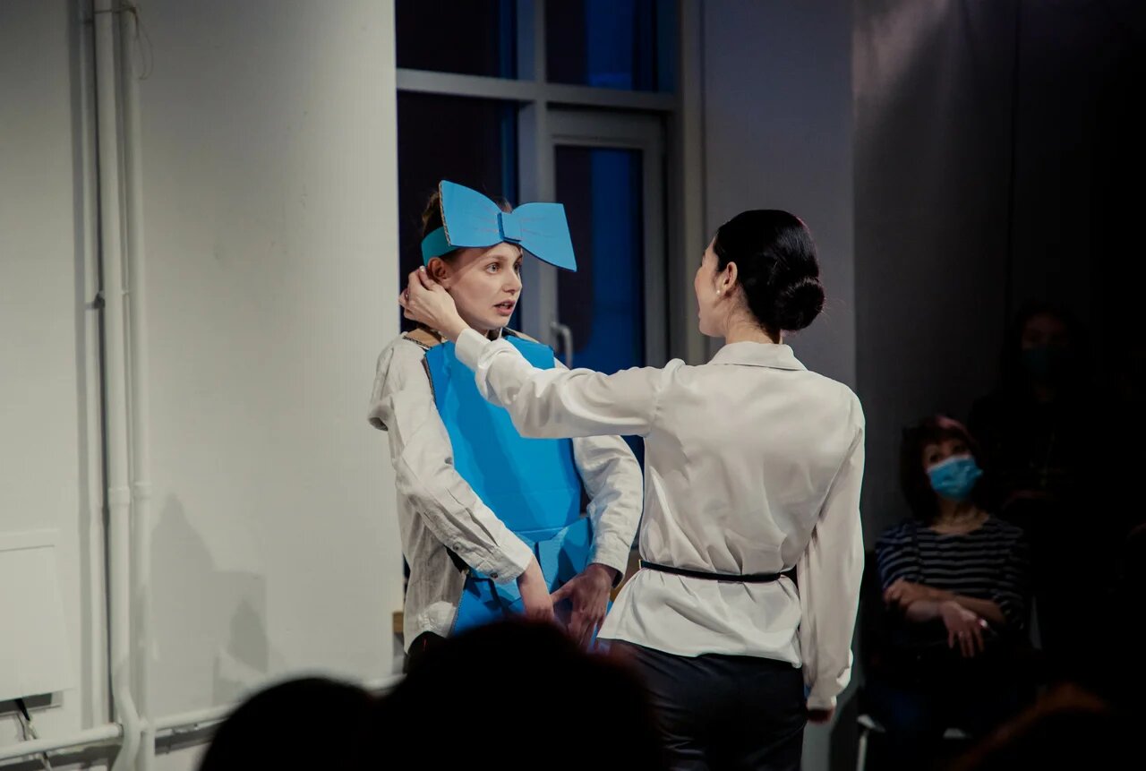 Круглый стол и рок-н-ролл: в тверском ТЮЗе завершилась режиссерская лаборатория