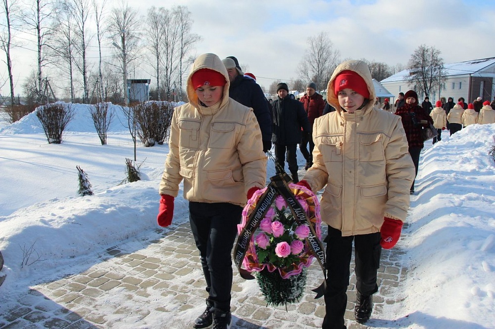 В Жарковском районе прошел митинг у Памятника воинам-интернационалистам