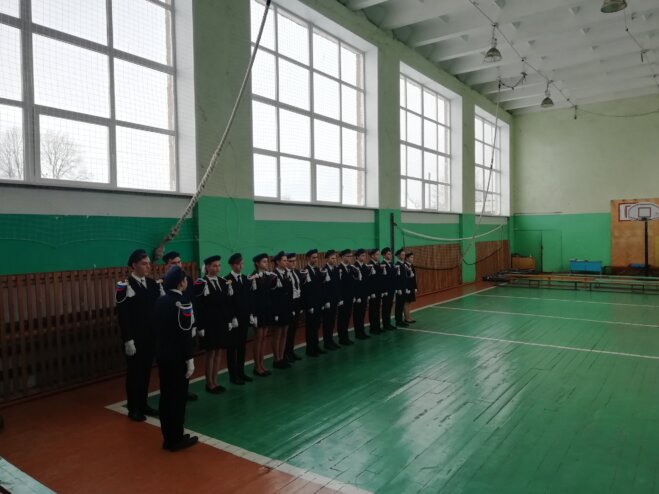 Сотрудники ГИБДД Западной Двины провели смотр строя и песни