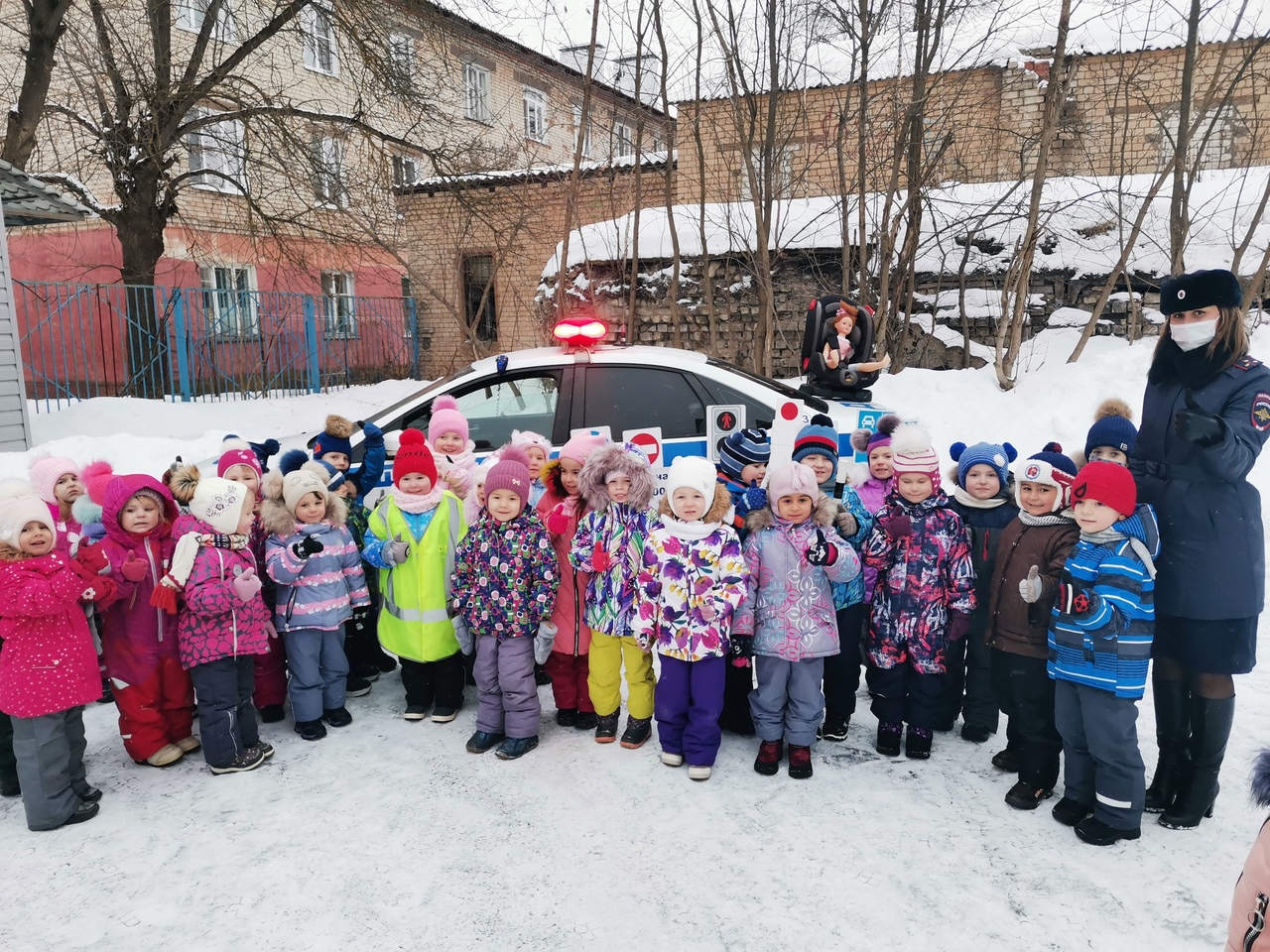 Тверские автоинспекторы провели мероприятие для малышей о правилах дорожного движения читать новости твери