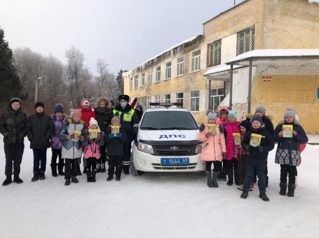 Автоинспекторы Тверской области провели профилактическое мероприятие "Школьный автобус" Автоинспекторы Тверской области провели профилактическое мероприятие "Школьный автобус"