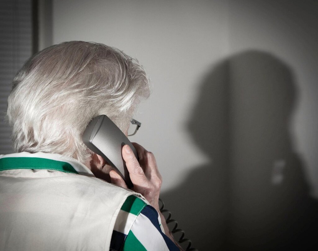 Жительница Твери подарила аферистам два миллиона