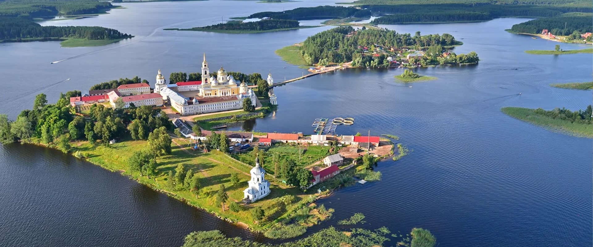Озеро Селигер вошло в топ-5 самых красивых мест в России для летнего отдыха с детьми Озеро Селигер