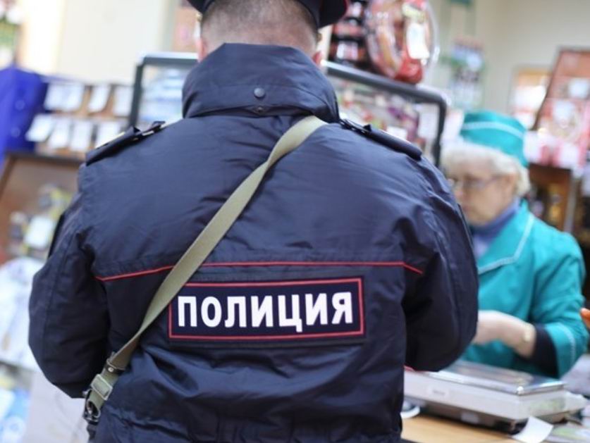 Тверские полицейские пресекли незаконную работу иностранной гражданки Тверские полицейские пресекли незаконную работу иностранной гражданки