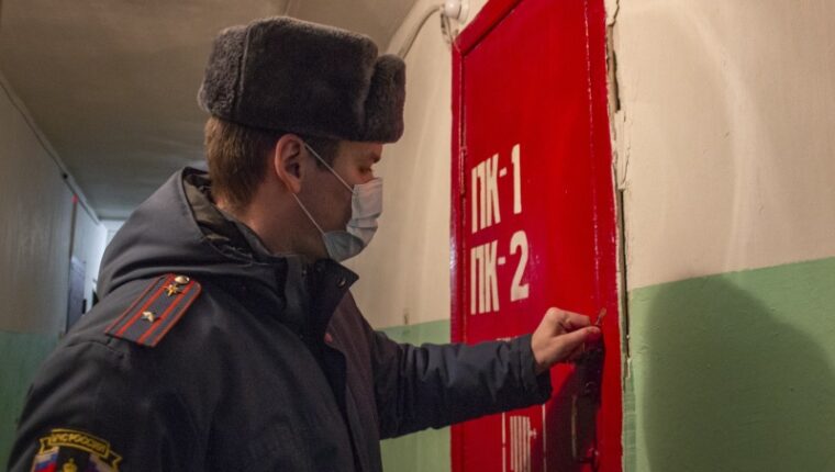 В Тверской области сотрудники МЧС провели рейд по вопросу пожарной безопасности