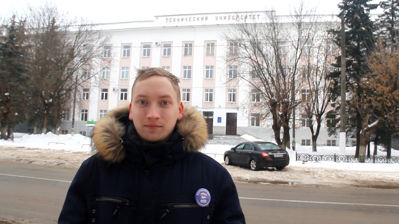 Тверской волонтер Марк Крылов привился от коронавируса Тверской волонтер Марк Крылов привился от коронавируса