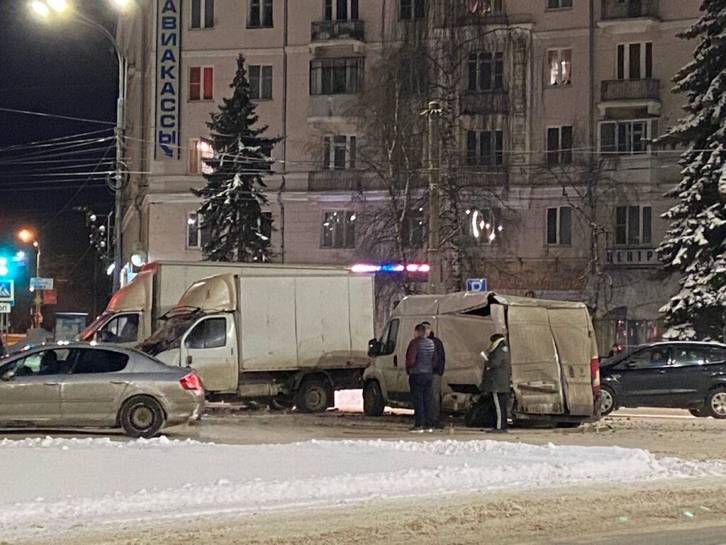 ДТП на Капошвара: в сети появилось видео столкновения ДТП на Капошвара: в сети появилось видео столкновения
