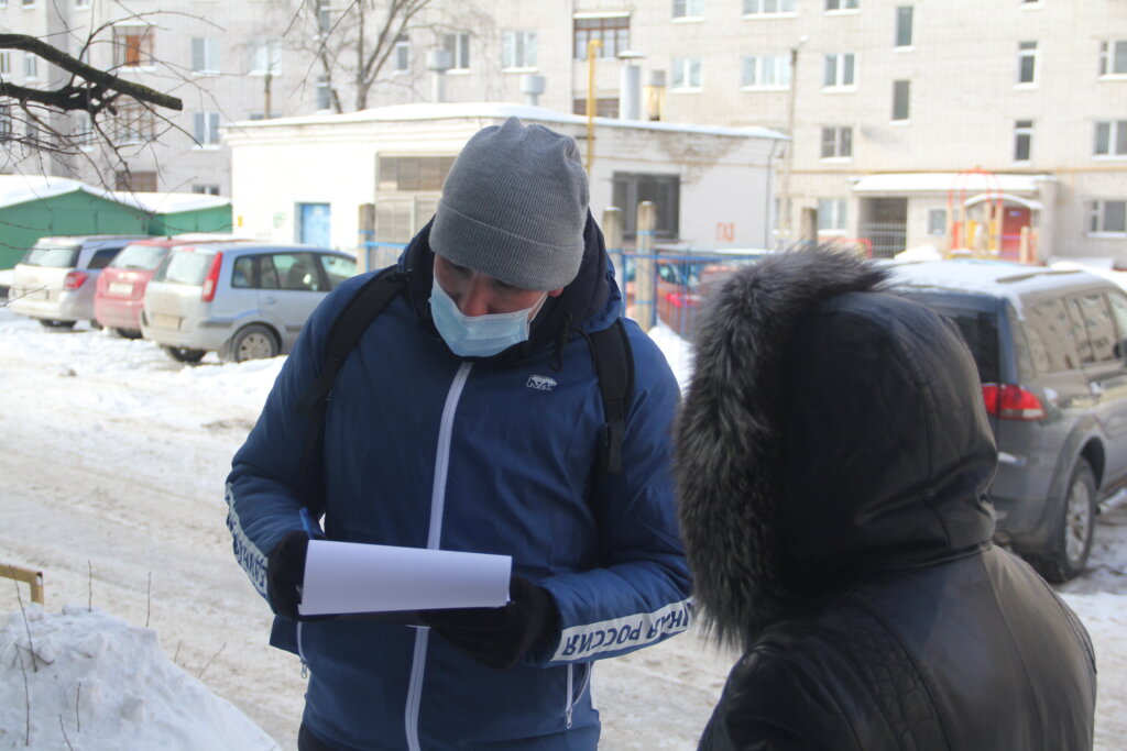 Активисты «Единой России» проверяют качество уборки снега в Твери Активисты «Единой России» проверяют качество уборки снега в Твери