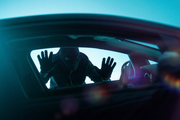 Попытка не пытка: как в Лихославле пытались угнать машины В Кимрском районе раскрыли автоугон