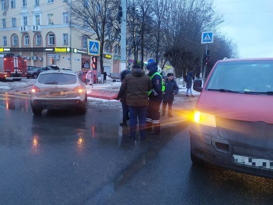 В аварии на Петербургском шоссе получили травмы два маленьких ребенка В аварии на Петербургском шоссе получили травмы два маленьких ребенка