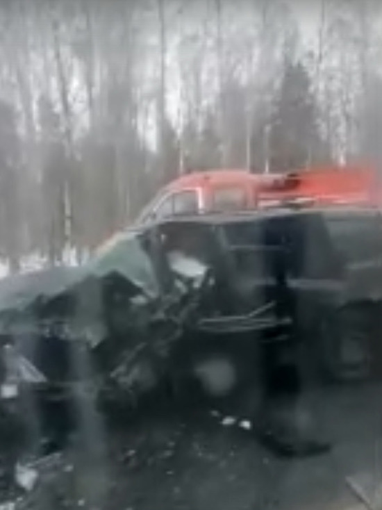 Есть погибшие: в Тверской области два автомобиля размозжило после столкновения Есть погибшие: в Тверской области два автомобиля размозжило после столкновения