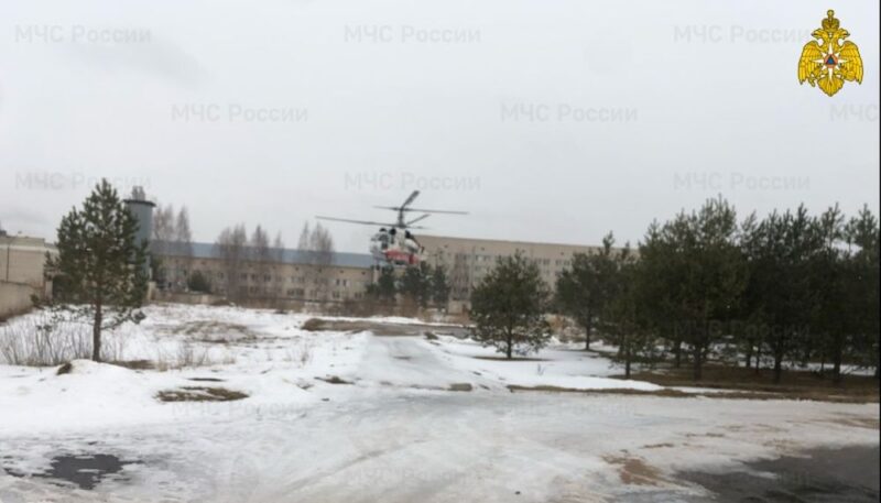 Вертолет санавиации доставил пациента из Удомли в ОКБ Твери Вертолет санавиации доставил пациента из Удомли в ОКБ Твери