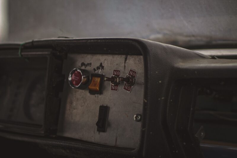 В тверской деревне укатали поздний снег гонщики автокросса