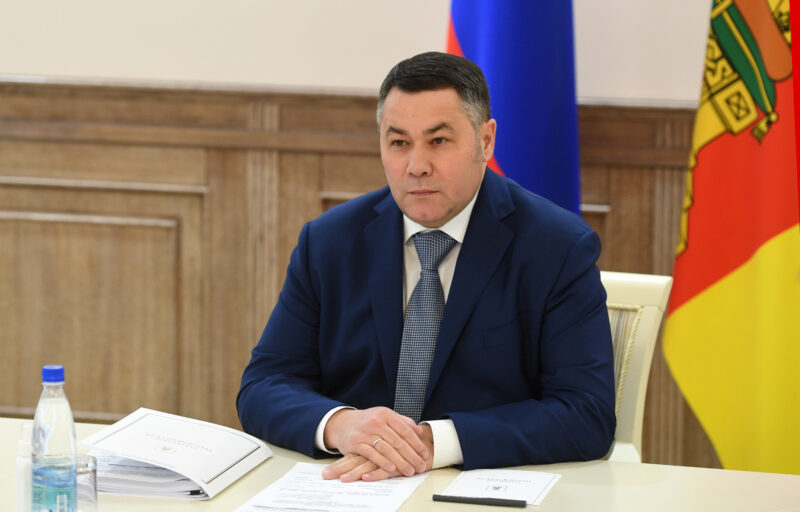 Игорь Руденя поручил расширить список объектов по областному проекту ремонта территорий у больниц и поликлиник Игорь Руденя поручил расширить список объектов по областному проекту ремонта территорий у больниц и поликлиник