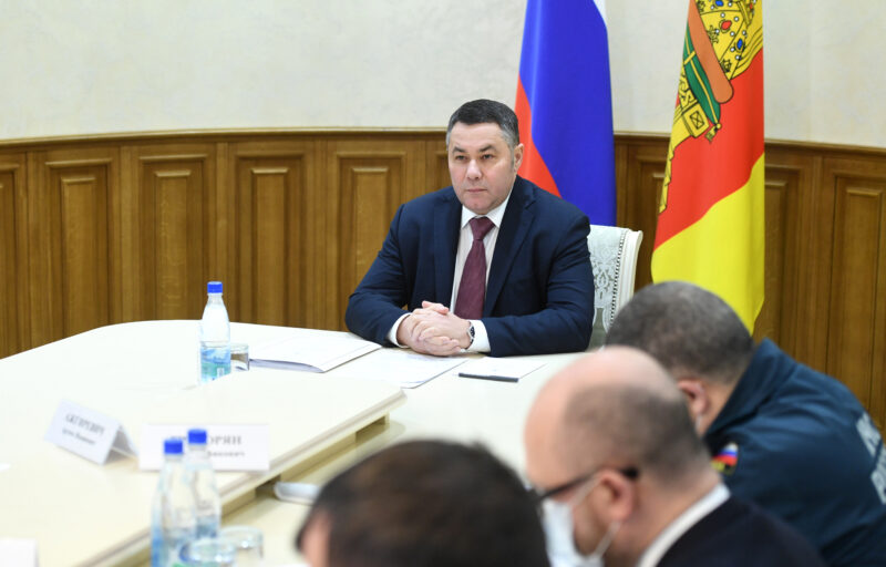 В Калининском районе выделили бюджетные средства на ежемесячные доплаты работникам выездных бригад скорой помощи В Калининском районе выделили бюджетные средства на ежемесячные доплаты работникам выездных бригад скорой помощи