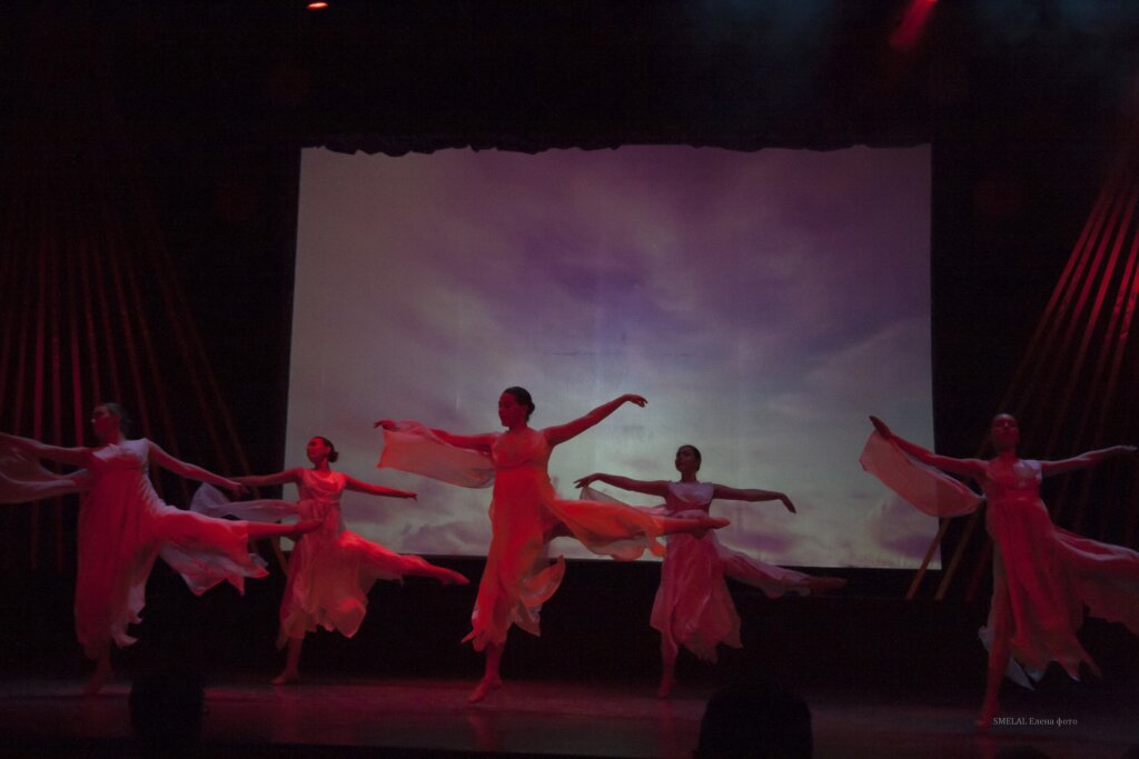 "Весенний движ" устроят в Твери в ДЦ "Мир"