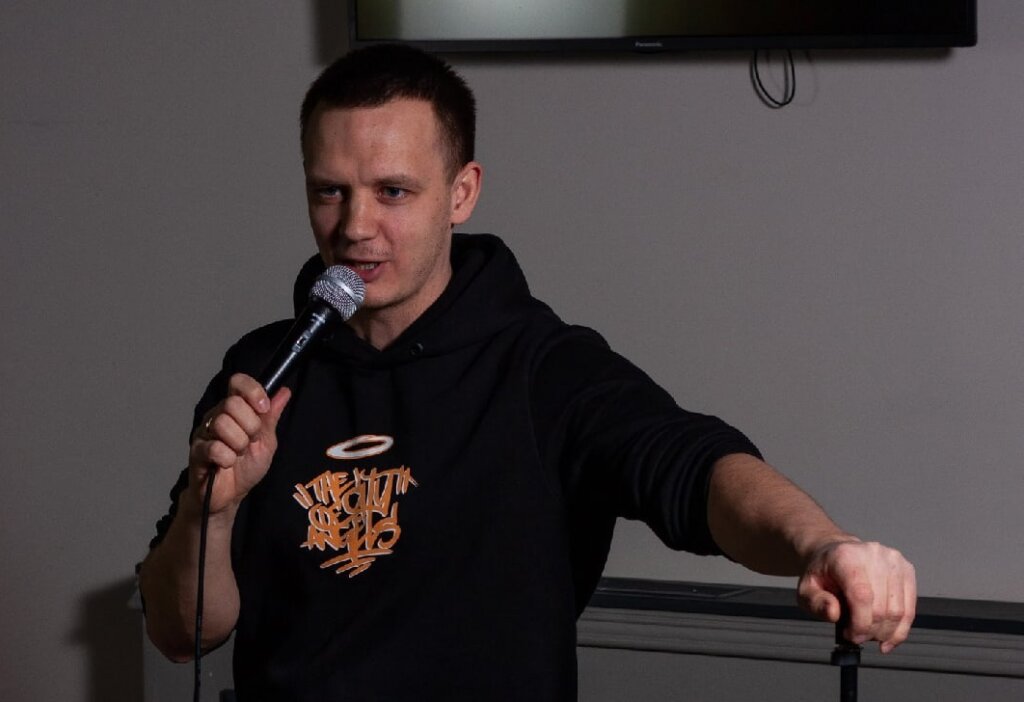 Новая комедия: Александр Мигаль о преимуществах открытого микрофона