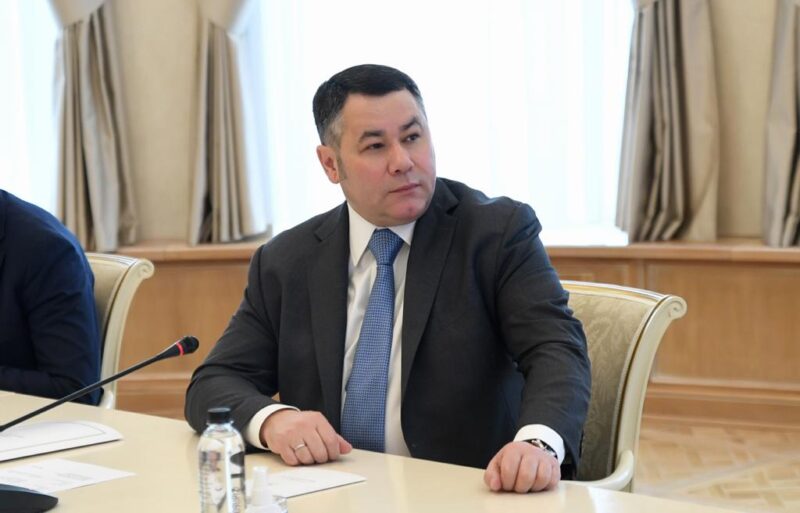 Губернатор Игорь Руденя и генеральный директор ГК «АгроПромкомплектация» Сергей Новиков обсудили новые инвестиционные проекты в Тверской области