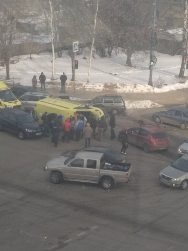 Появилась информация о пострадавших в аварии с участием кареты скорой помощи