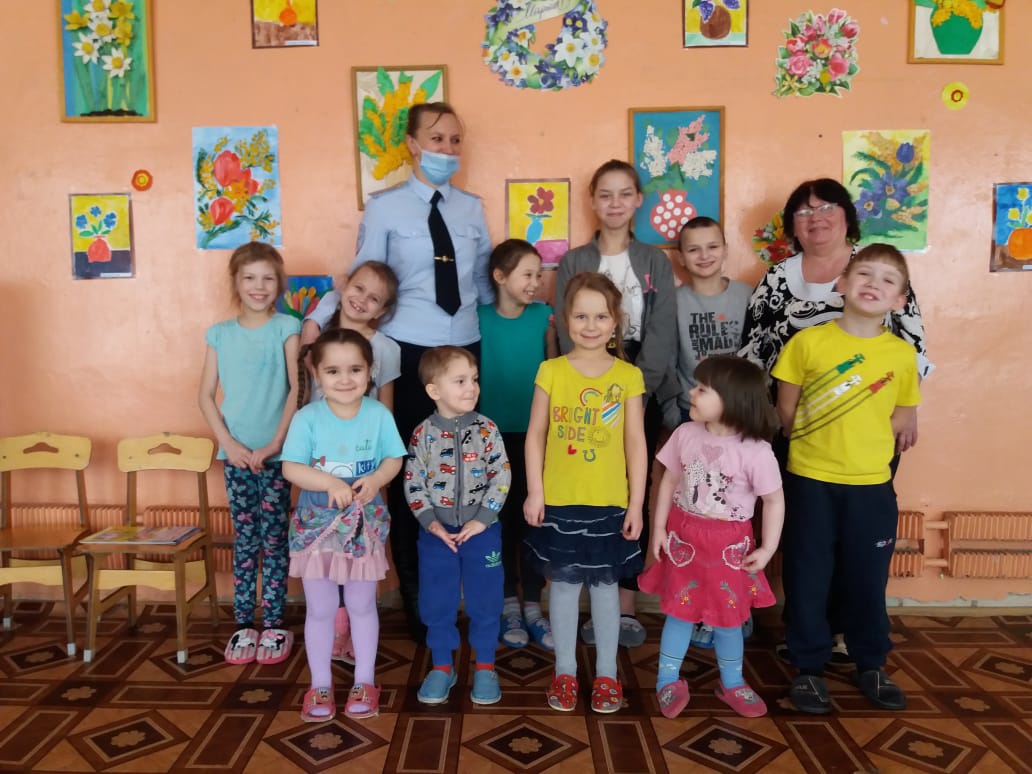 В Бологовском социально-реабилитационном центре прошла акция «Весна идёт! Весне дорогу!"