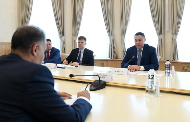 Губернатор Игорь Руденя и посол Республики Иран в РФ Казем Джалали обсудили развитие экономического сотрудничества