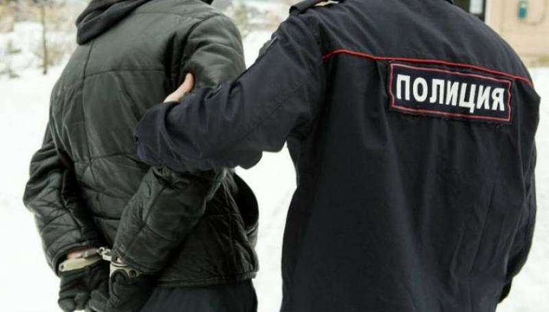 Похищение через забор: в Твери парень украл 20 литров дизеля В Тверской области заведующая магазина незаконно присвоила себе 58 тысячи рублей