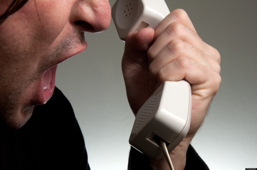 Кошелёк или жизнь: у жителя Твери шантажом решили выманить 10 миллионов рублей