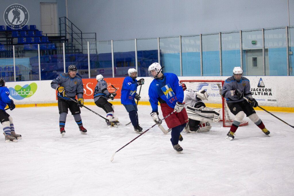 Во Ржеве прошёл матч Ночной хоккейной лиги