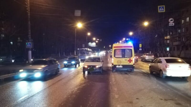 В Твери машина сбила пешехода В Твери машина сбила пешехода
