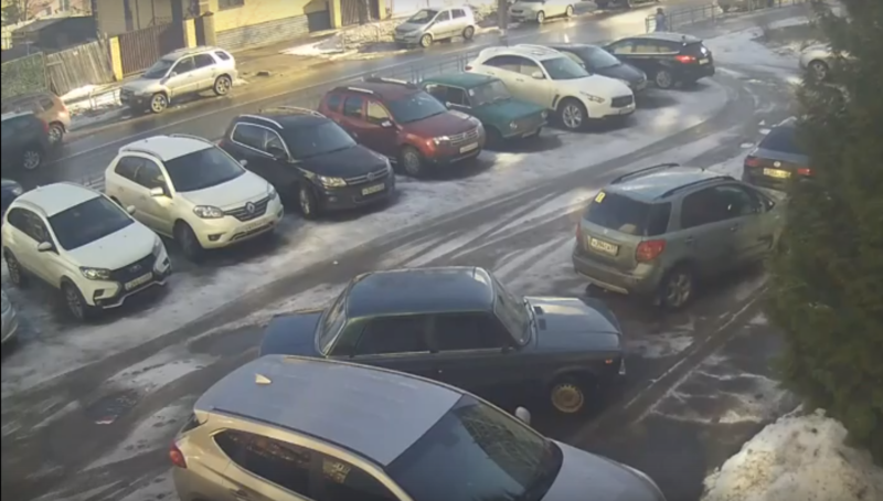 В Твери разыскивают виновника ДТП В Твери разыскивают виновника ДТП