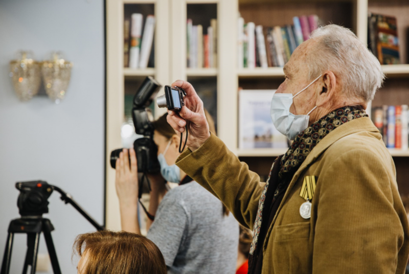 В Твери отмечают Всемирный день поэзии