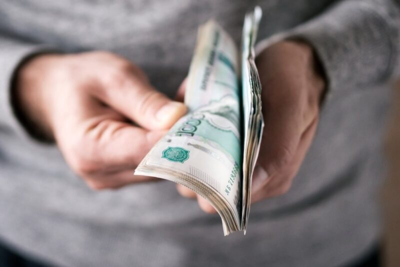 Женщина в Тверской области стала безработной ради денег Женщина в Тверской области стала безработной ради денег