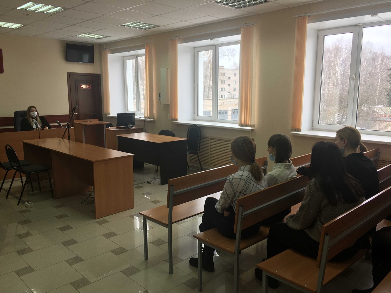 Конаковские школьники побывали в суде Конаковские школьники побывали в суде