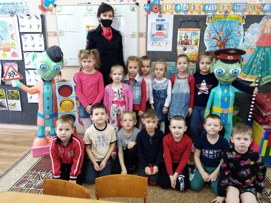 В Нелидово провели занятия по ПДД для дошкольников