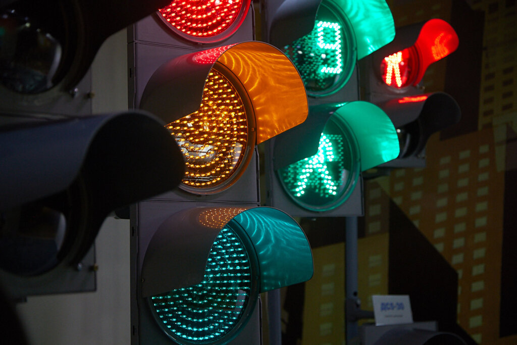 Новый режим работы светофоров на перекрестке в Твери