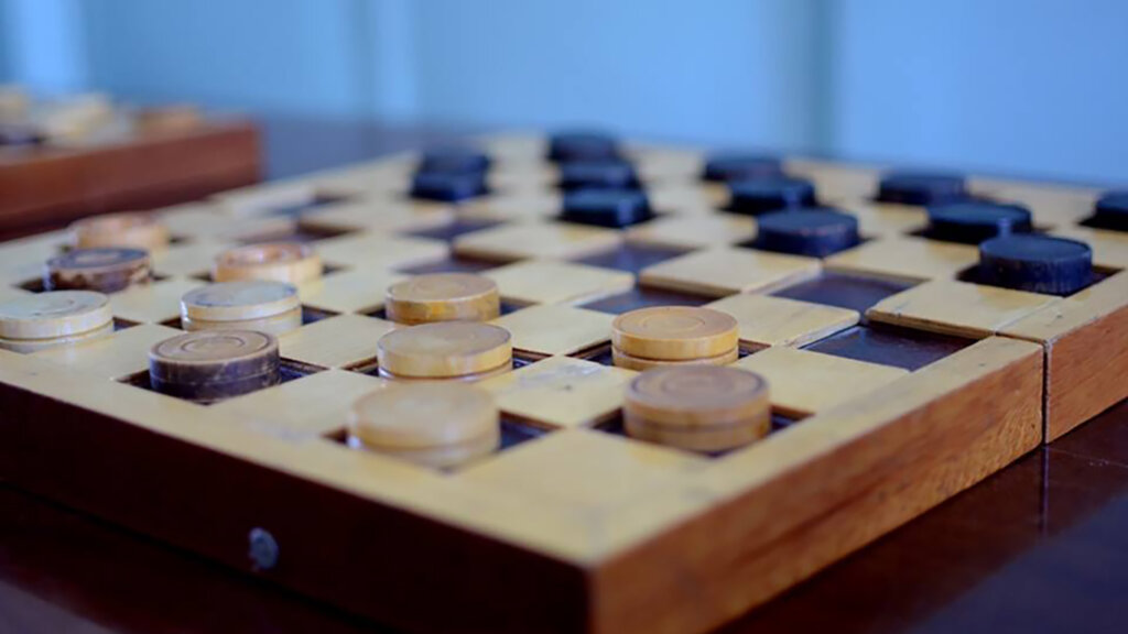 Юные шашисты из Калязина сыграли с гроссмейстерами в Твери