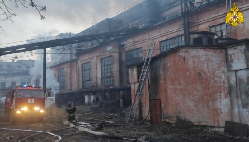 В Тверской области произошел пожар на предприятии В Тверской области произошел пожар на предприятии